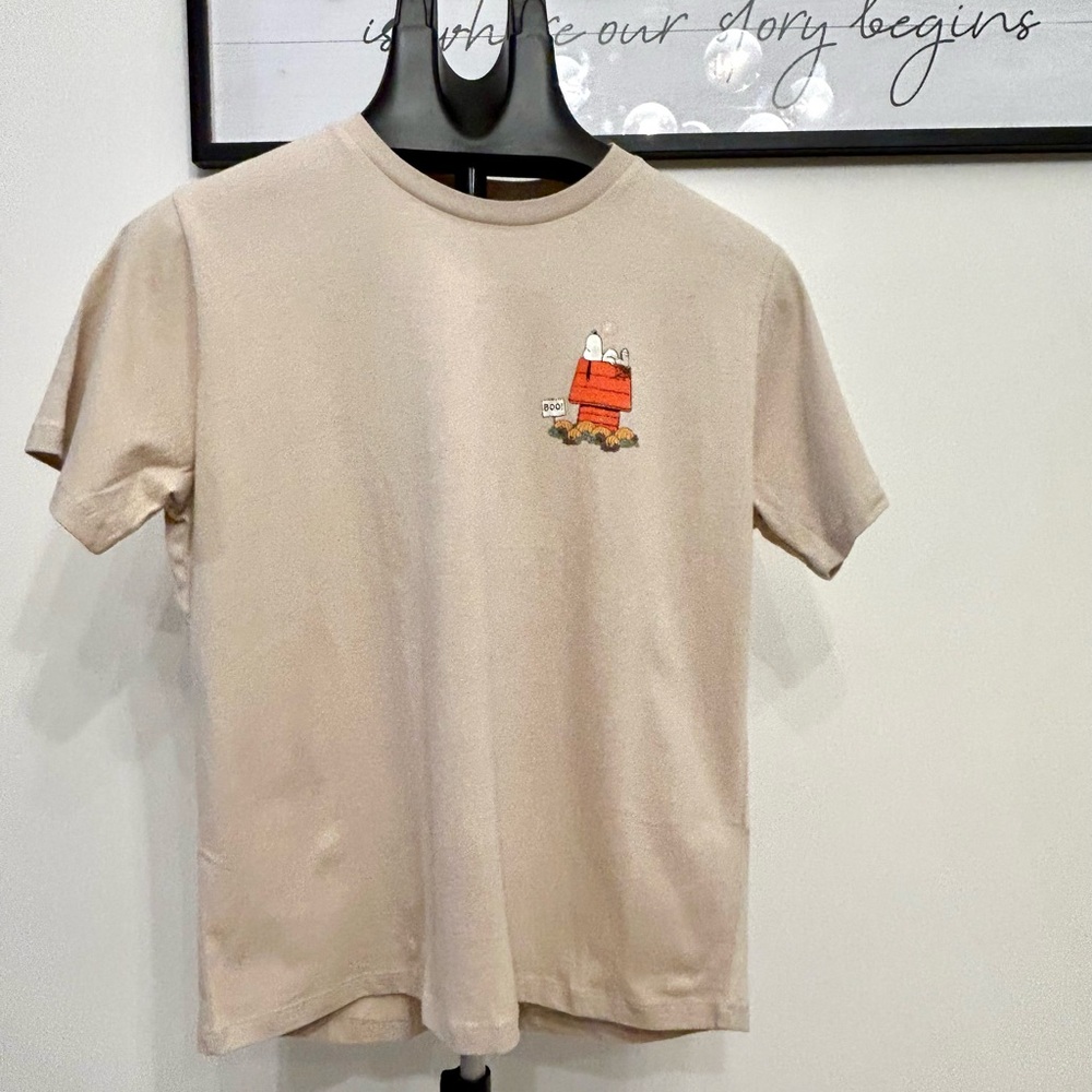 NWT Peanuts Fall Boy T-shirt Size XL Charlie Brown Snoopy Pumpkin